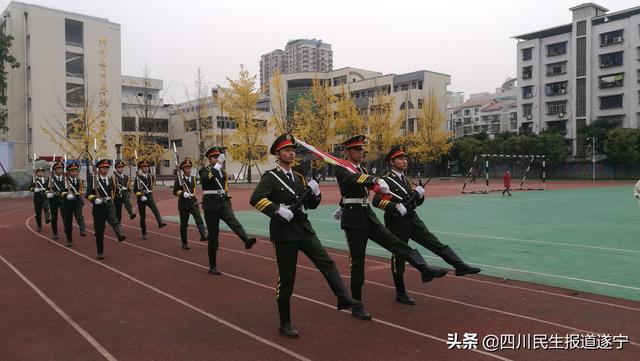 遂宁中学举办2019年纪念“12.9&quot;歌咏比赛(图1)