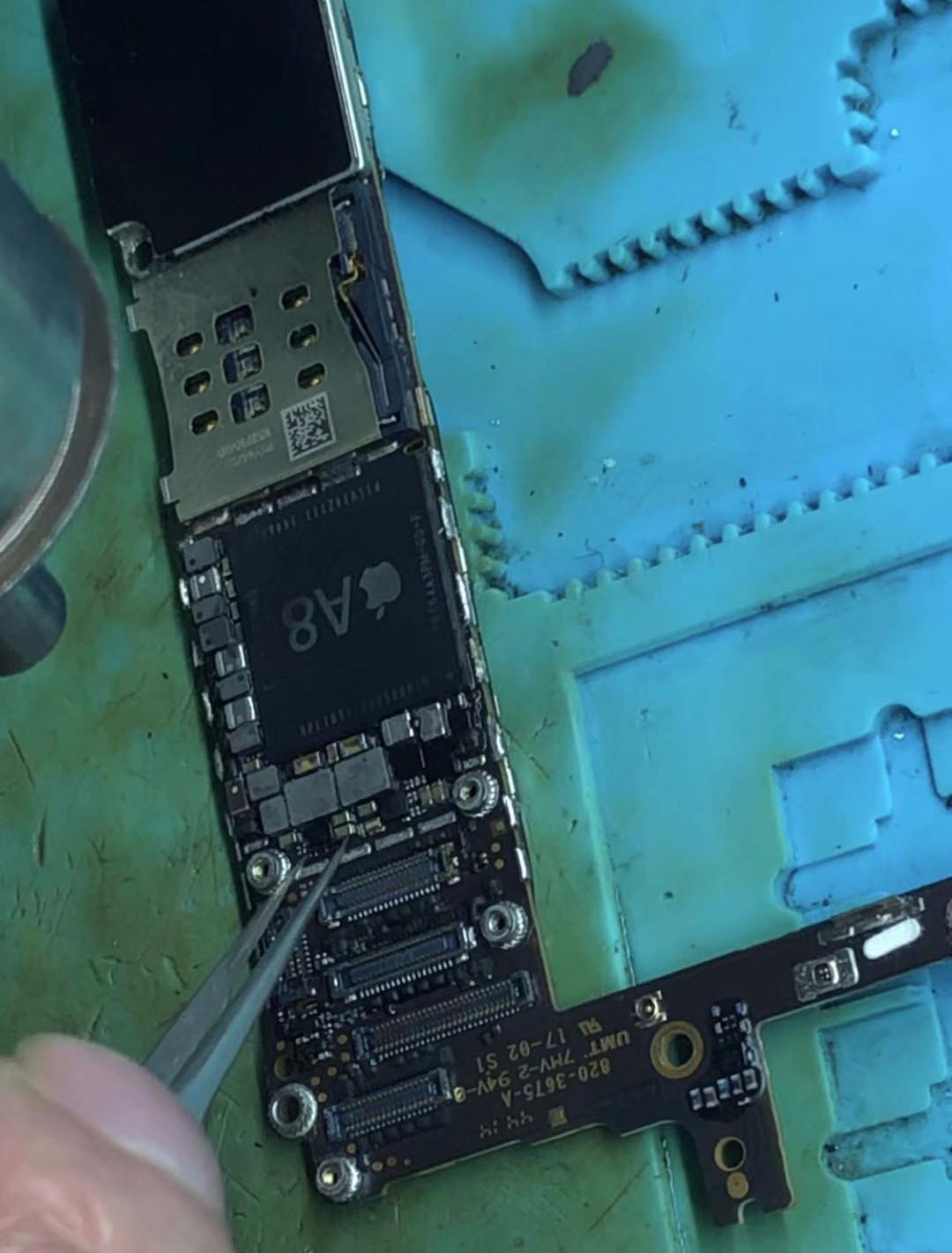 iphone阴阳屏灯控ic损坏维修篇