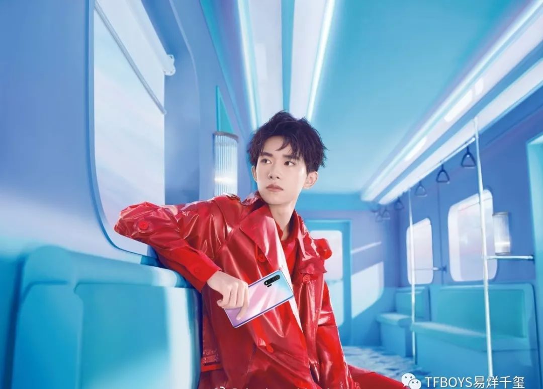 一路惊喜,是少年可期的易烊千玺,同样也是锐意进取的华为nova代言人