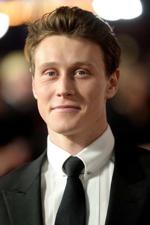 英国皇室现身冲奥大片《1917》全球首映_查尔斯·查普曼