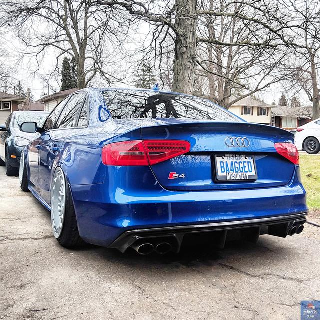车主卖了奥迪a4直接换成雪邦蓝奥迪s4改装极限更高