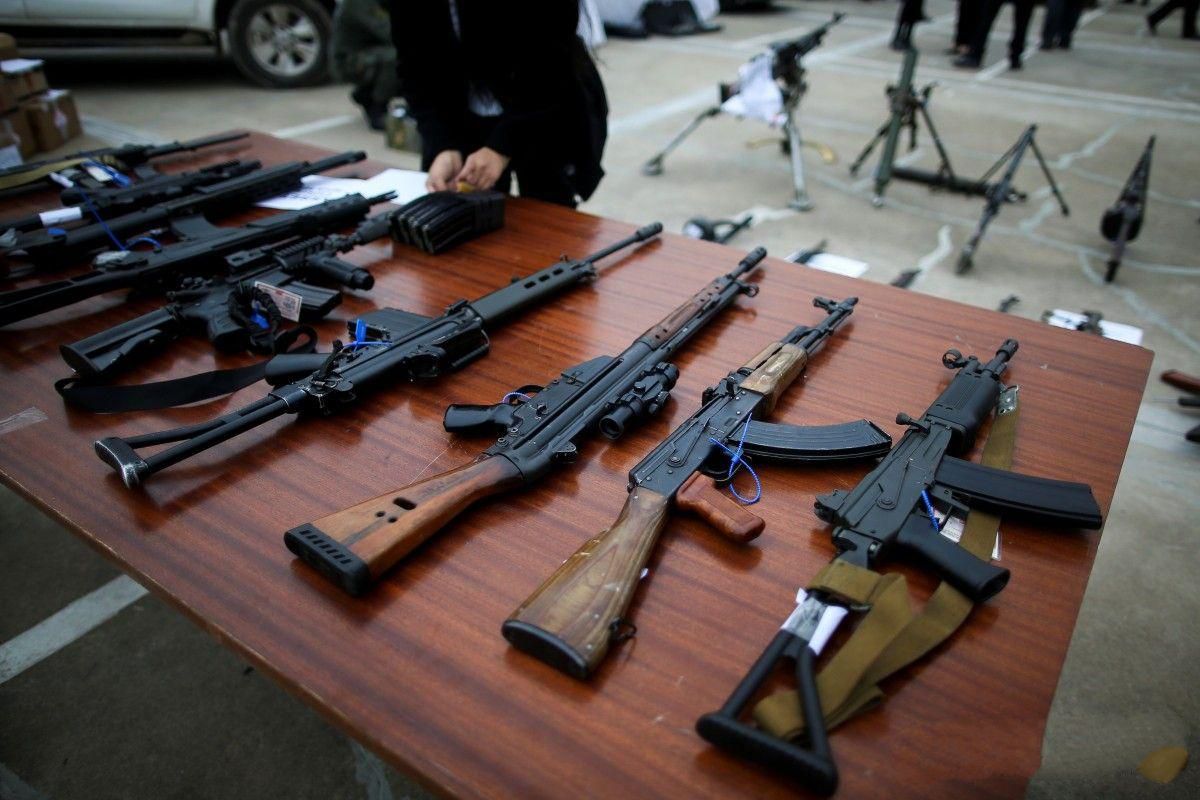 数百名暴徒头目落网!缴获大批武器弹药!