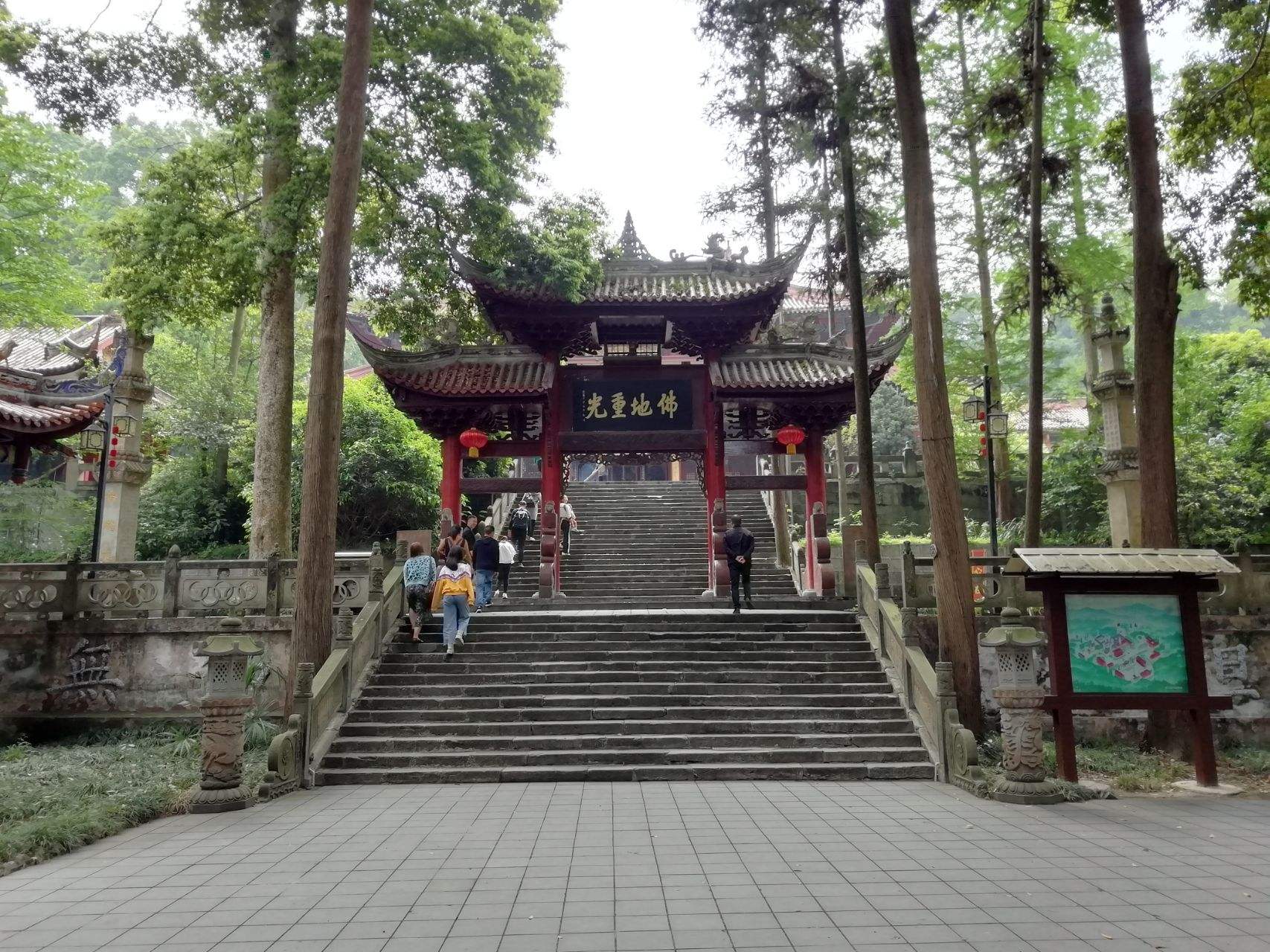 成都最神秘的寺庙，却位于道教圣地，许多明星不远千里来祈福_青城