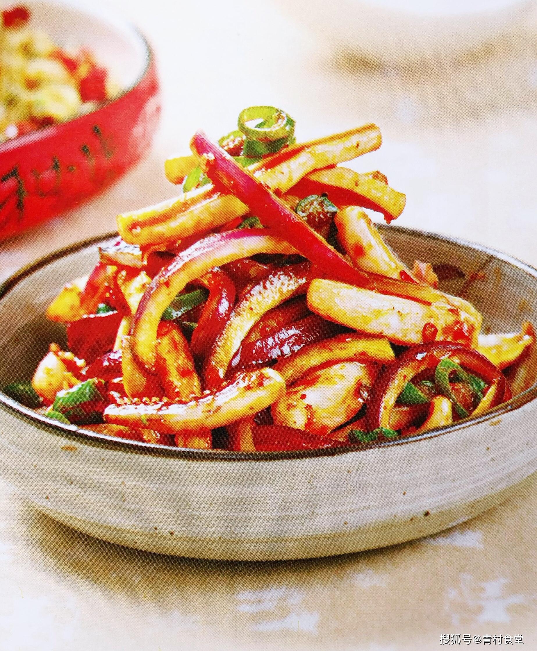推荐三鲜草菇炒虾仁预计17分钟 材料虾仁250克新鲜草菇200克