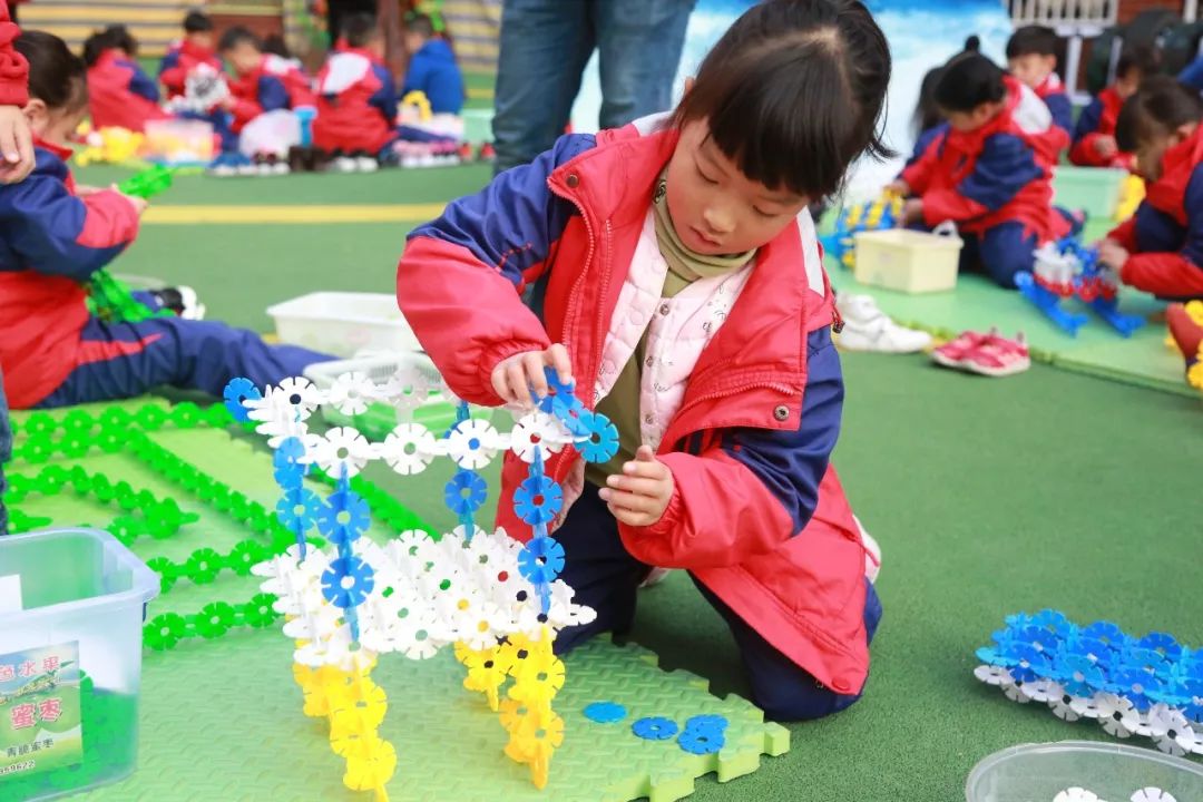 雪花片拼冲锋枪图片