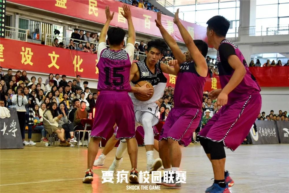 关键时刻,会计学院丝毫没有慌张,16号董海俊内切吸