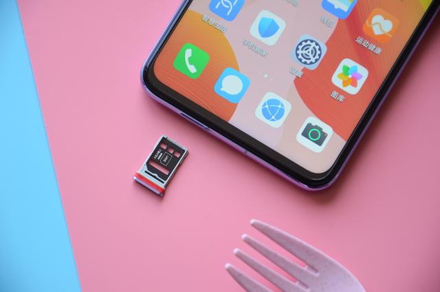 华为nova6首发评测105前置超广角双摄设计开启全新自拍体验