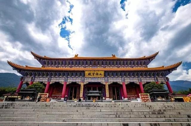 崇圣寺大雄宝殿崇圣寺观音殿观音阁内观音立像崇圣寺弥勒殿沐浴在晚霞