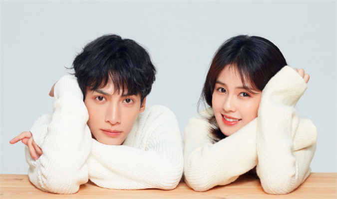 《半是蜜糖半是伤》剧照爆出,罗云熙白鹿甜出新高度,网友:追定了!