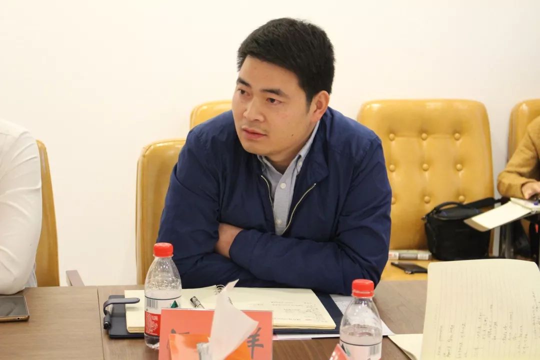 陈永华镇长讲话陈永华镇长表示,各企业家的意见建议都是真知灼见,非常