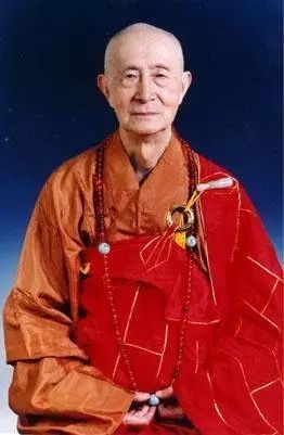精通经,律,论三藏,是一位解行并重的大修行僧,常被尊称为"三藏法 ""