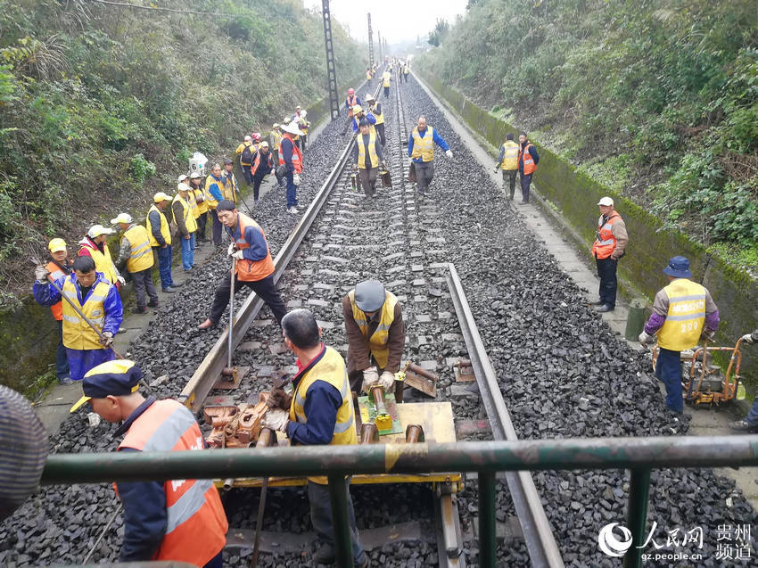 川黔铁路原穿越城区33公里线路全部拆除高清组图