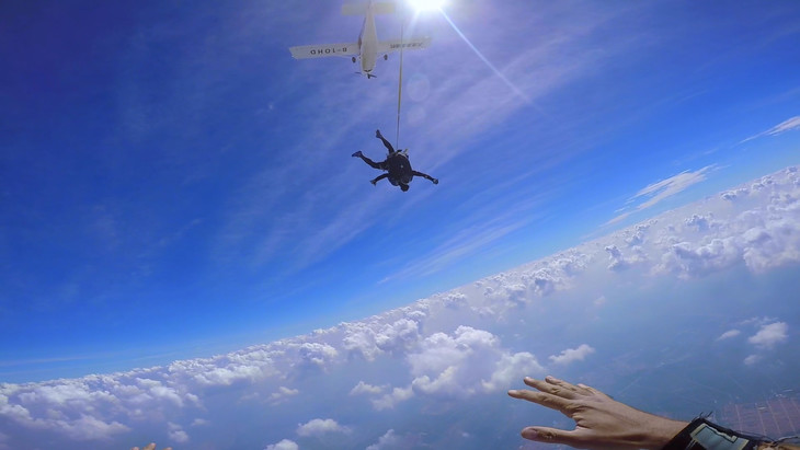 天津3000米高空跳伞敢不敢来