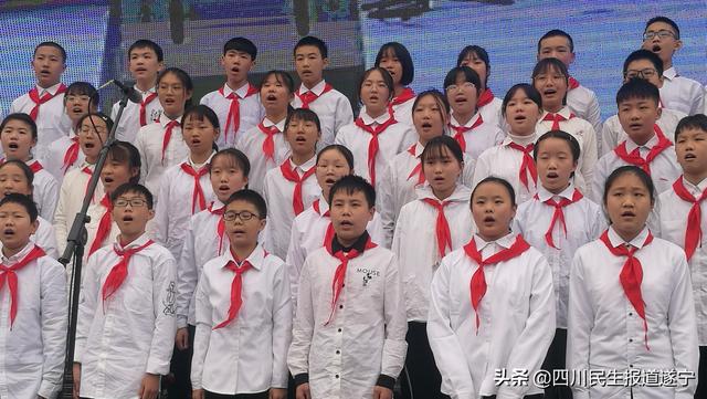 遂宁中学举办2019年纪念“12.9&quot;歌咏比赛(图6)