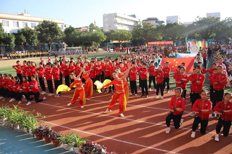 桂平市逸夫实验小学图片