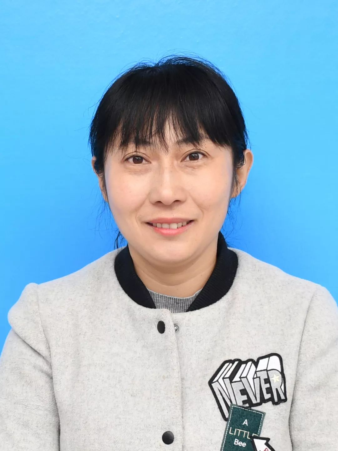 杨平年级每天一小时体育活动在她的主持下风风火火每个学生都自觉