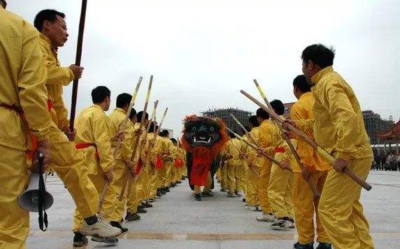 【泉州游艺民俗】刣青狮_狮子