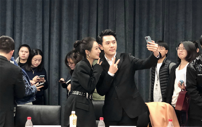 李佳琦薇娅同框,宣布结束"淘宝第一主播"暗战?