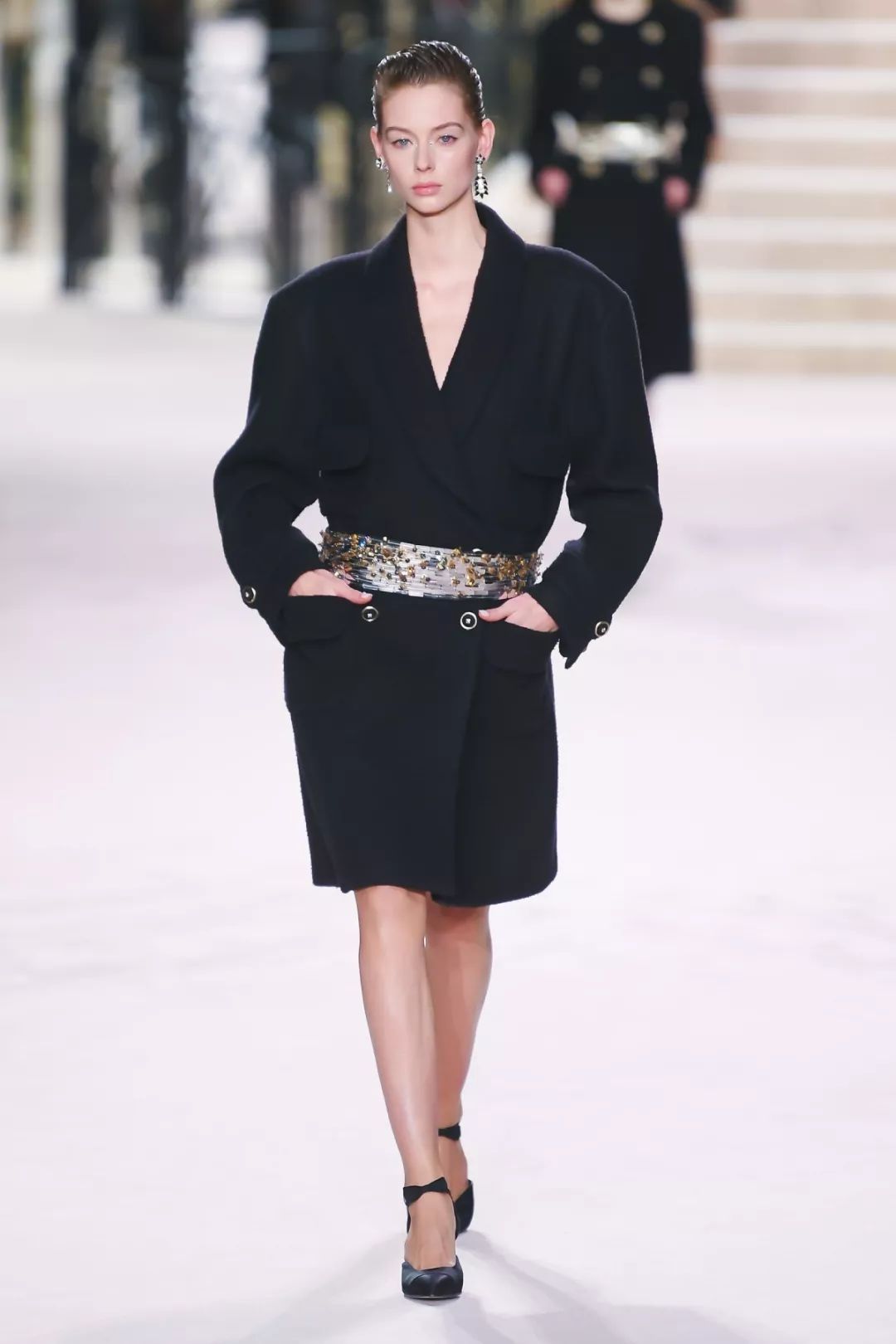 chanel香奈儿高级手工坊系列老佛爷之后新任总监的第一次高级手工时装