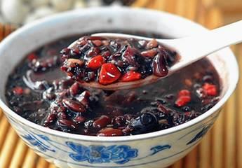 枸杞桑葚粥海带除含碘外还含有1/3的甘露醇.