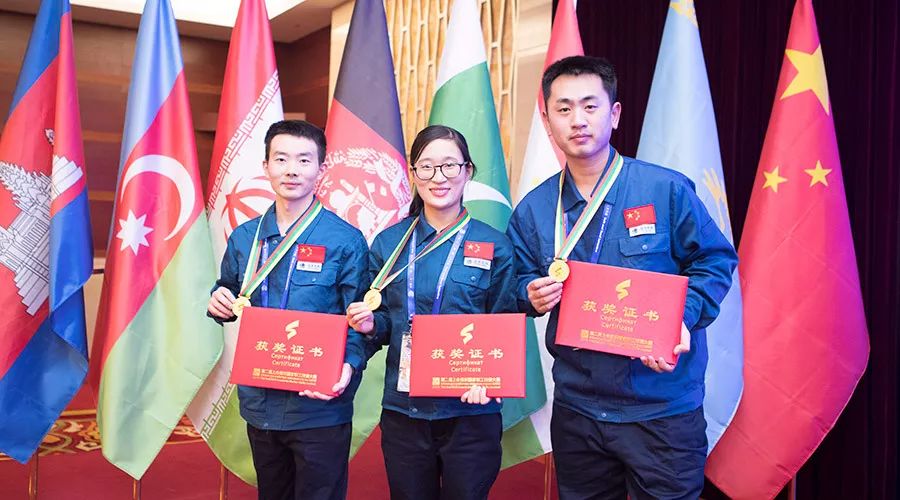 公司三名职工在第二届上合组织国家职工技能大赛获个人金奖_李军伟