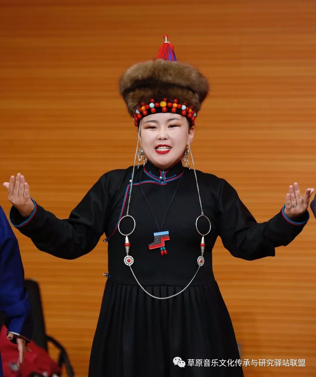 内蒙古艺术学院民族音乐系呼伦贝尔民歌传承班五彩民谣Ⅱ