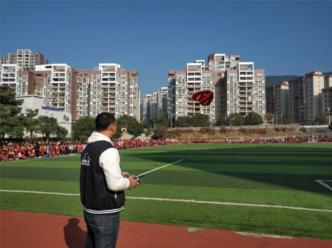 我馆受广东科学馆邀请赴清远阳山开展科普大篷车系列活动