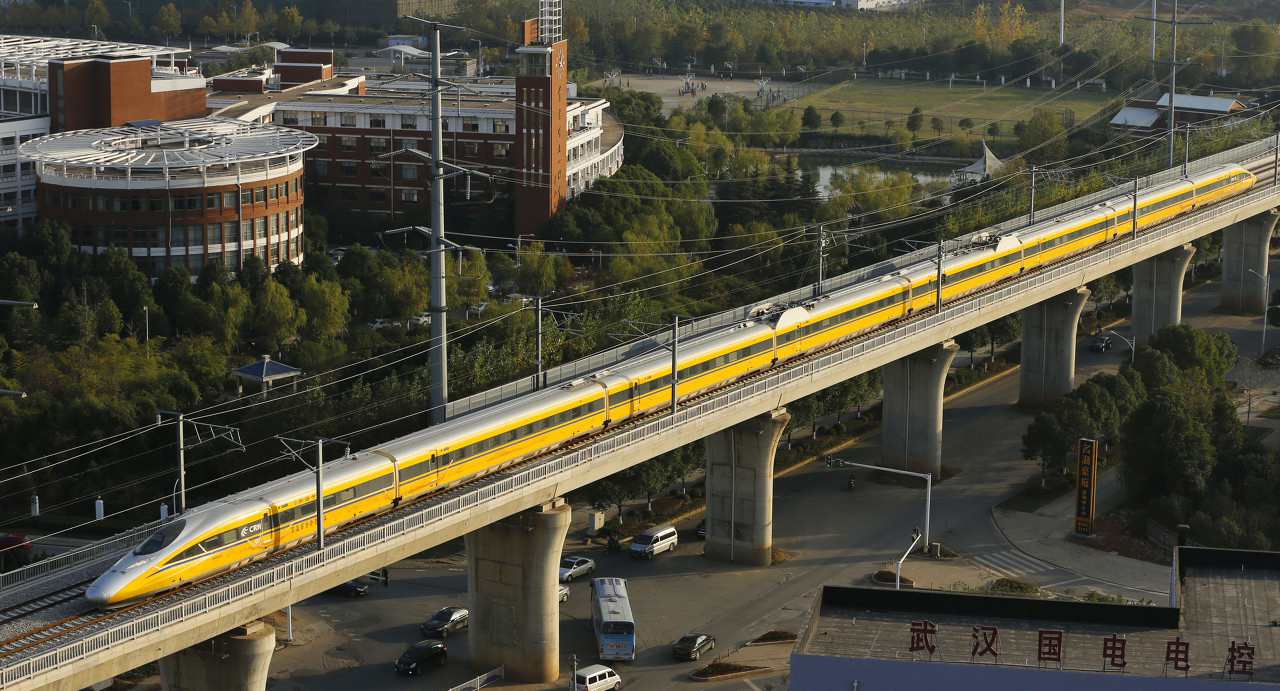 嘉鱼长江大桥,赤壁长江大桥京港澳高速,大广高速,武深高速,咸通高速