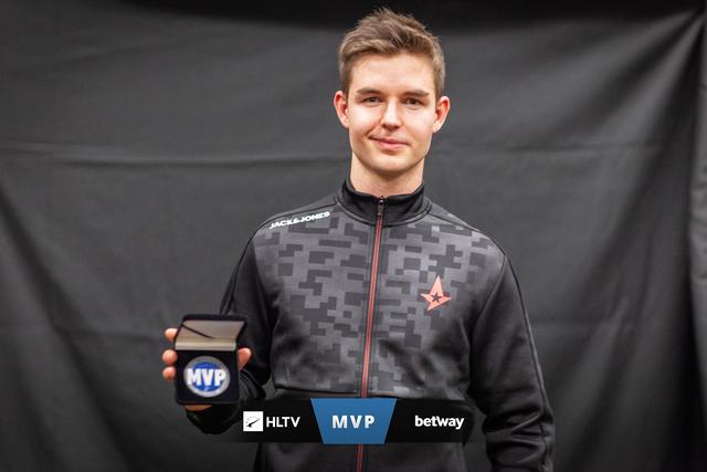 csgo第一人dev1ce独得15枚mvp奖章傲视群雄