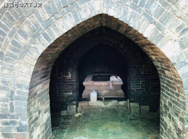 原创朱元璋女儿坟墓被发现,里面竟住有"活人",这是怎么一回事?