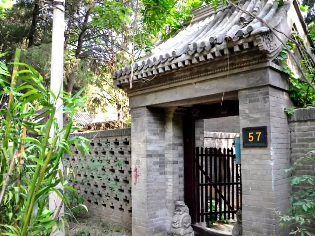 燕南园57号已改造成冯友兰故居在艾江涛的《宗璞:不写对不起历史》一