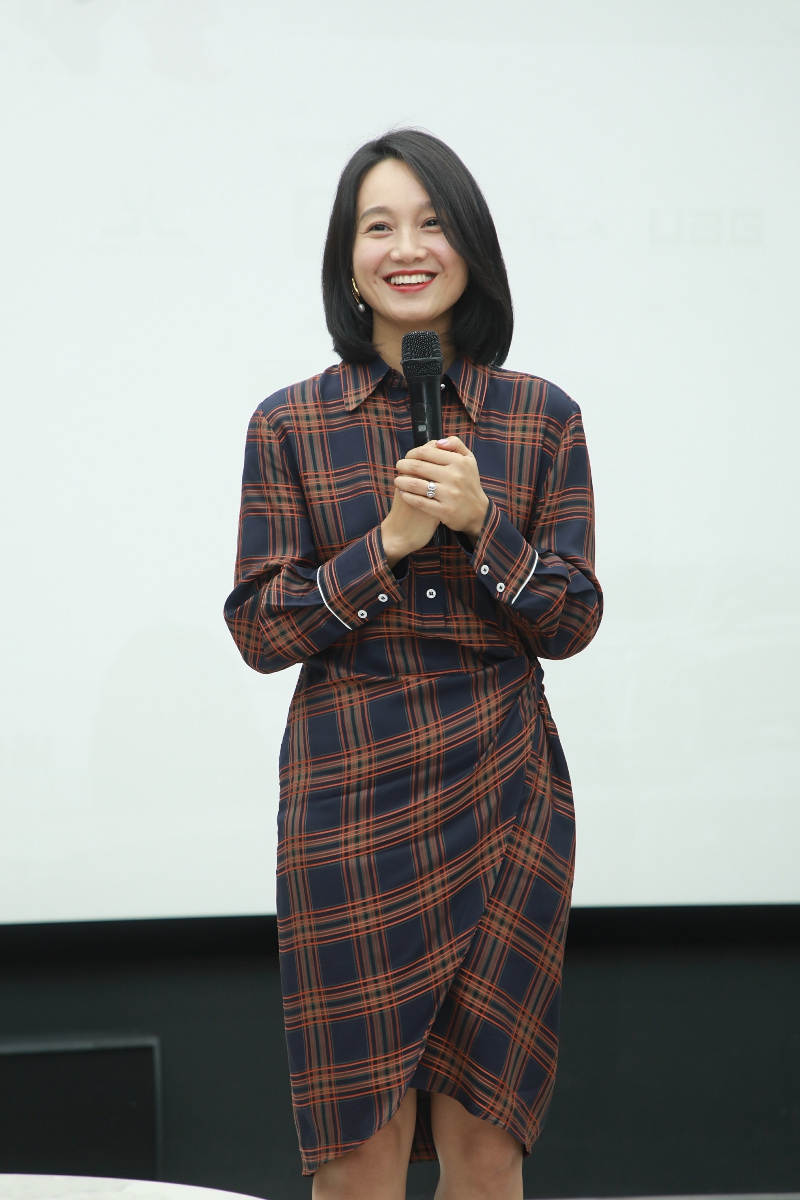 朱丹称不着急没戏拍 未来回到主持人本职工作