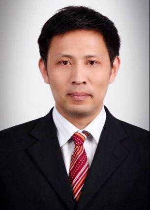 顾卫东医学博士 主任医师从事心胸外科学临床工作20余年,在先天性心脏