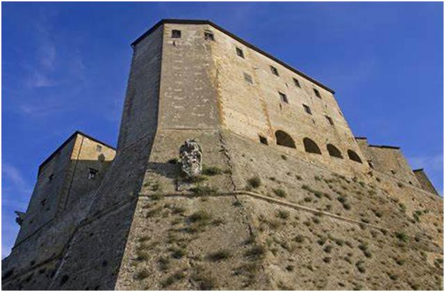 八座世界历史上伟大的军事堡垒,印度穆鲁德堡500年间未尝一败_城堡