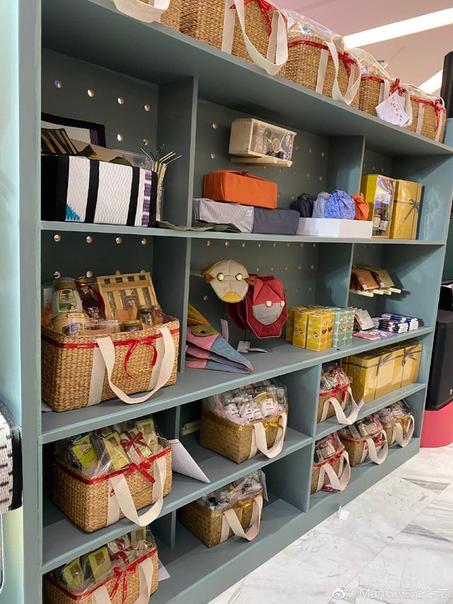 曼谷emporium商场创意礼品店盛大开业