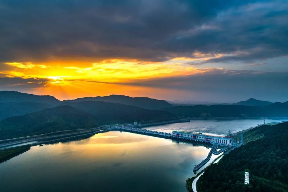 《峡江水利枢纽工程》——江西投资最大的水利工程雨夜防汛所——2019