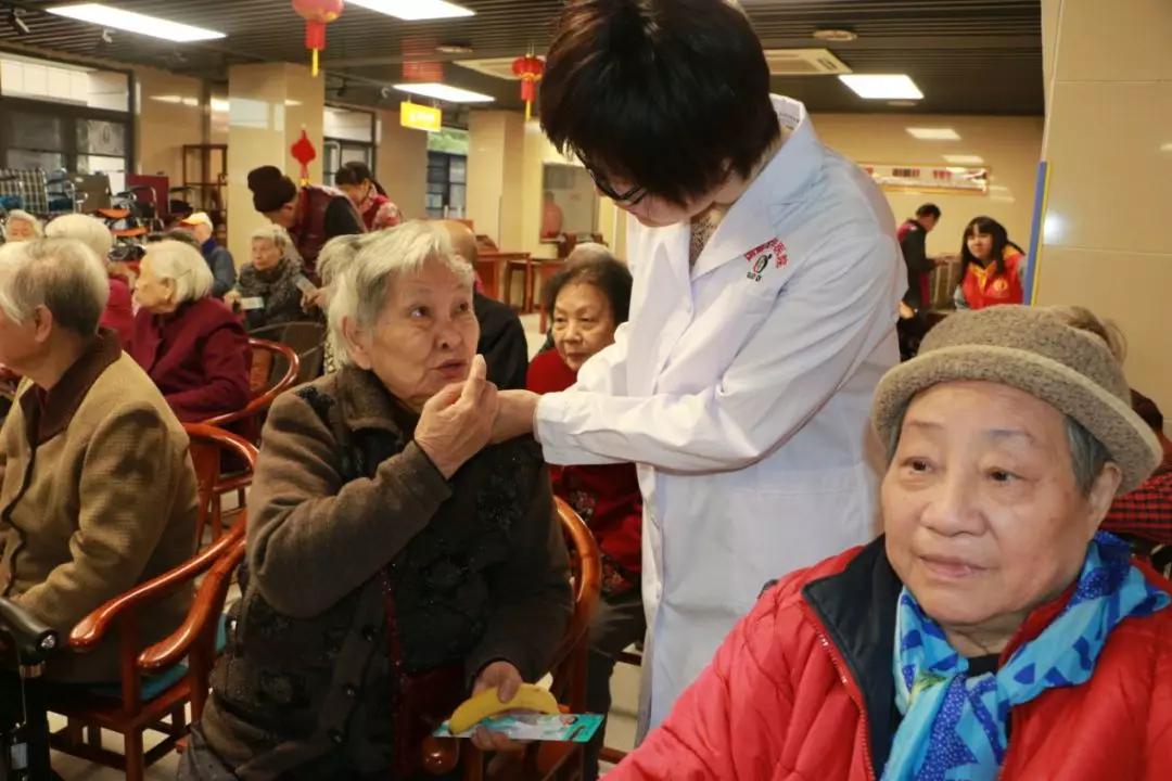 老年人牙齿如何保健国德老年医院口腔科医生带你了解