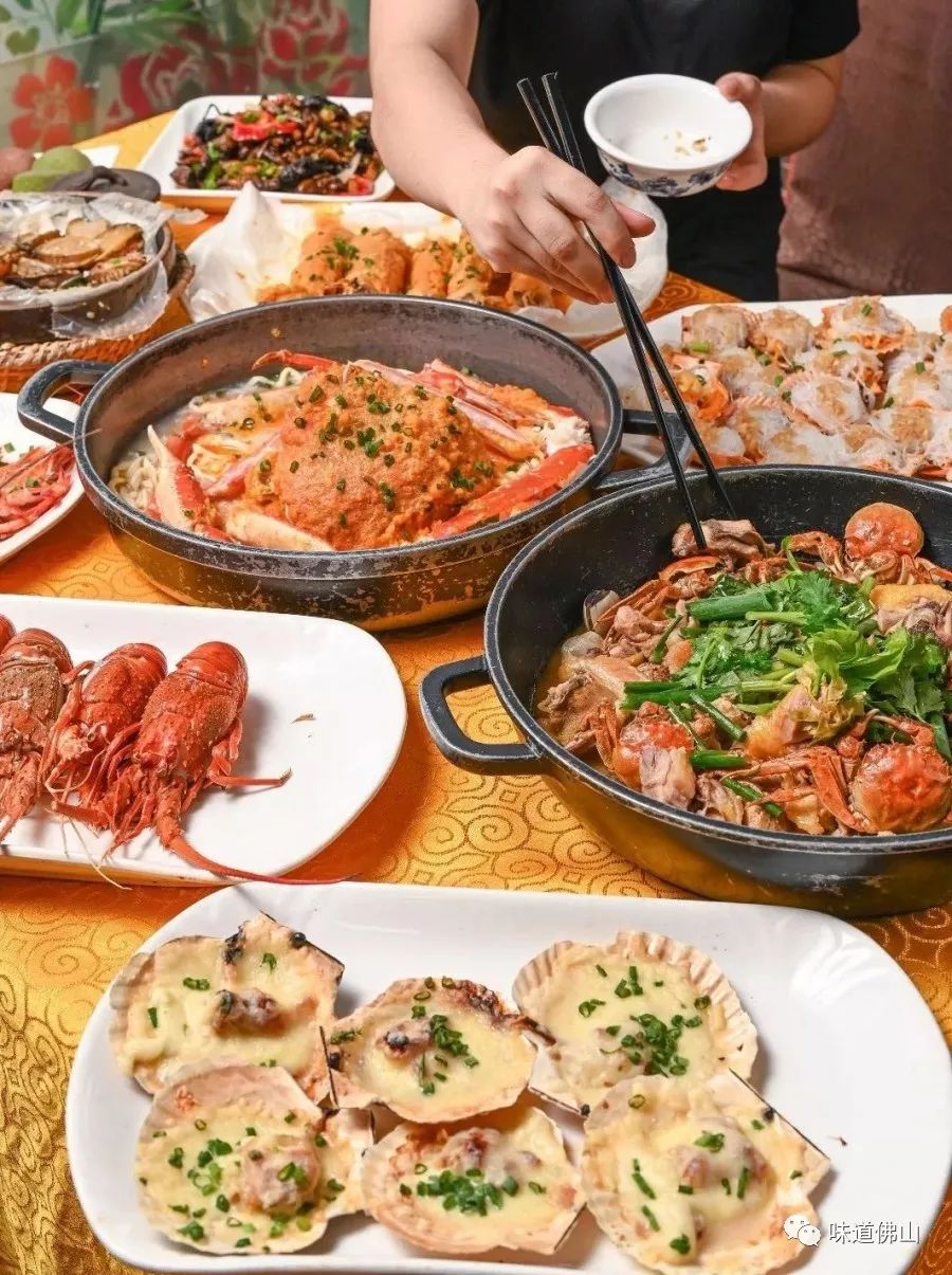 人均￥38龙虾鲍鱼辽参豪华大盘菜1元只鲍鱼38元只龙虾泰国濑尿虾18元