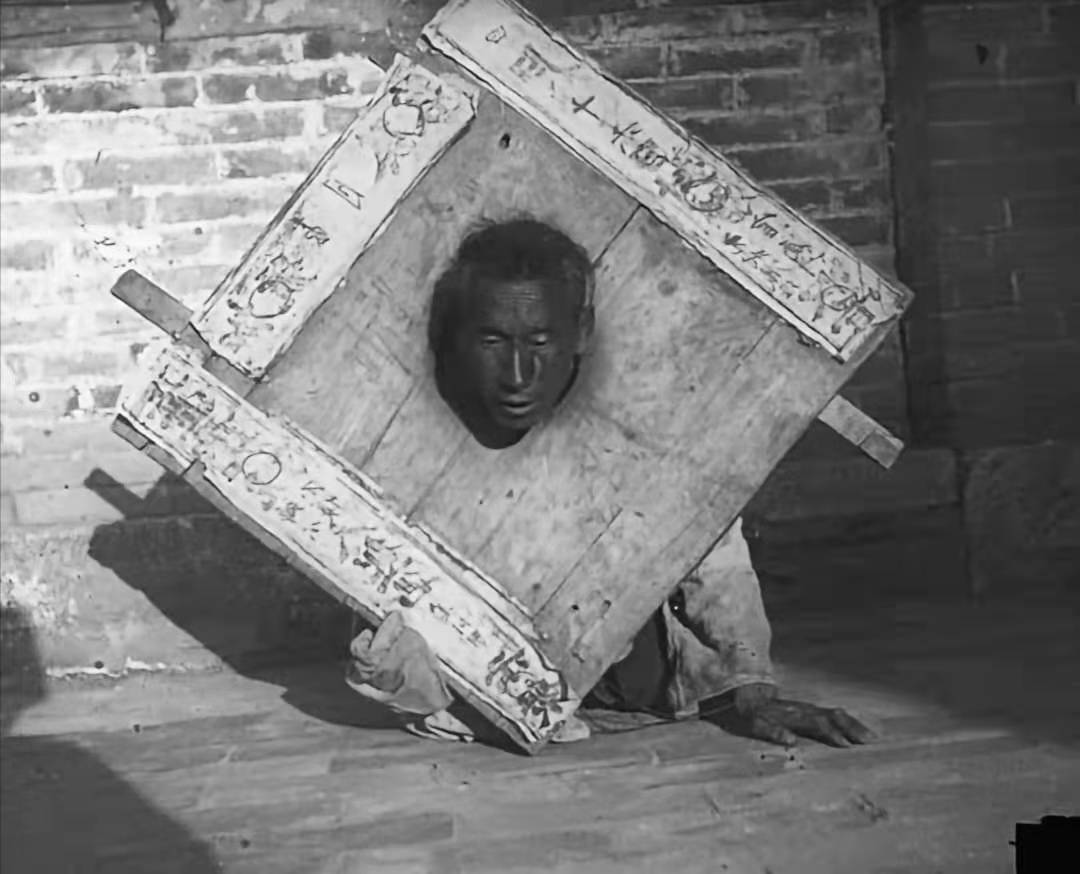 清末老照片,犯人生无可恋,百姓热火朝天,图8朝廷大员盛气凌人_清朝