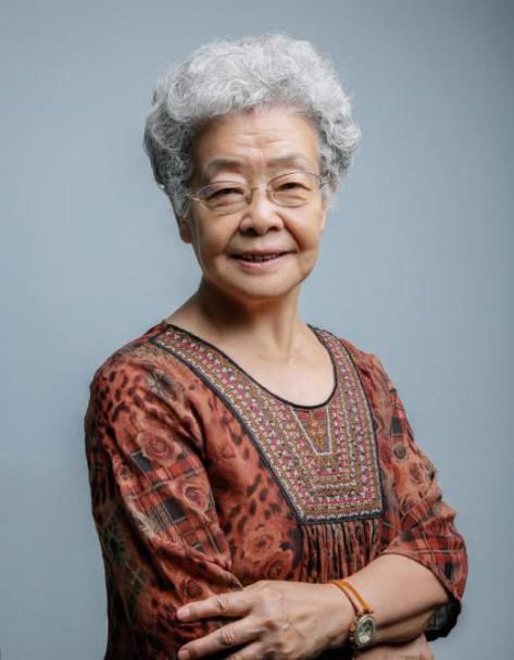 张慧中国传媒大学副教授国家级普通话测试员参与撰写《中国播音学》