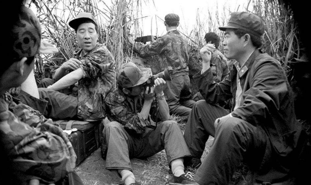 中越战争中不可思议的战斗,越军战史记载,100多名越军与空气战斗了两