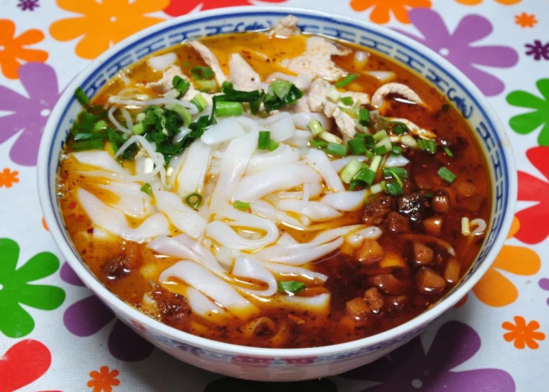 吃的是文山美食,品的是人生百味