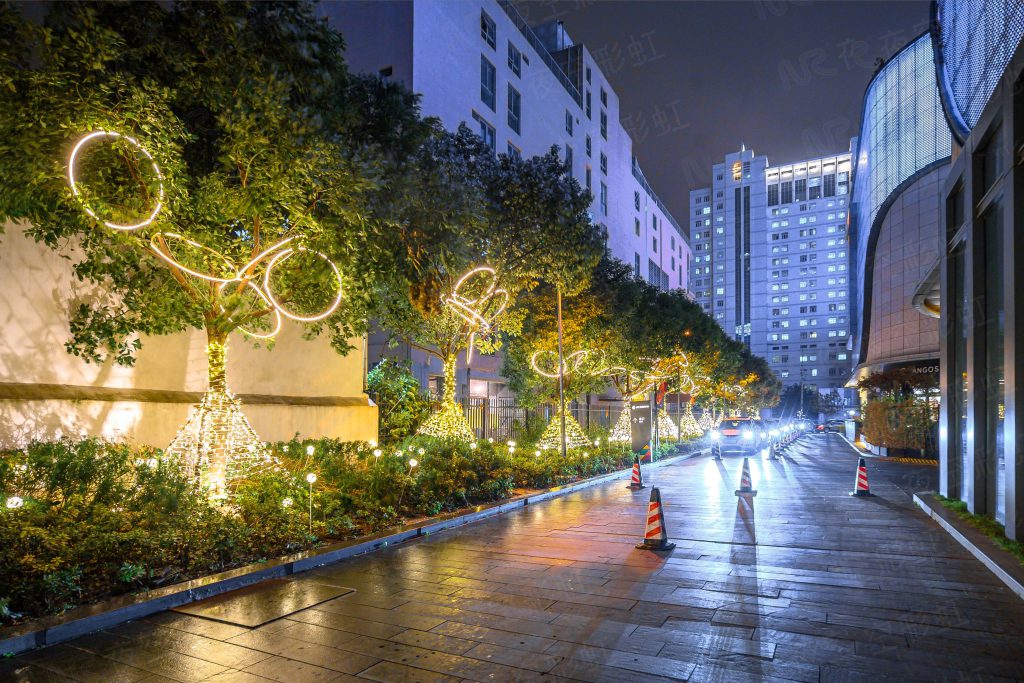 停车场路沿绿植亮化