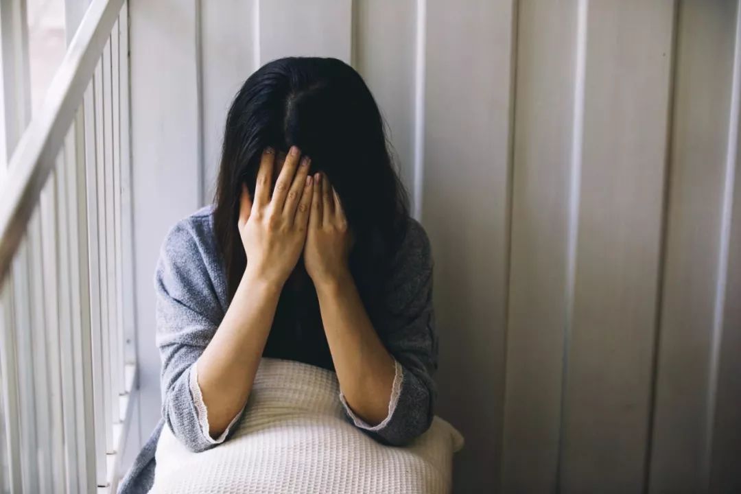 39岁叶璇再曝分手恋爱被嘲下降头童年缺爱的女人在爱情里有多卑微