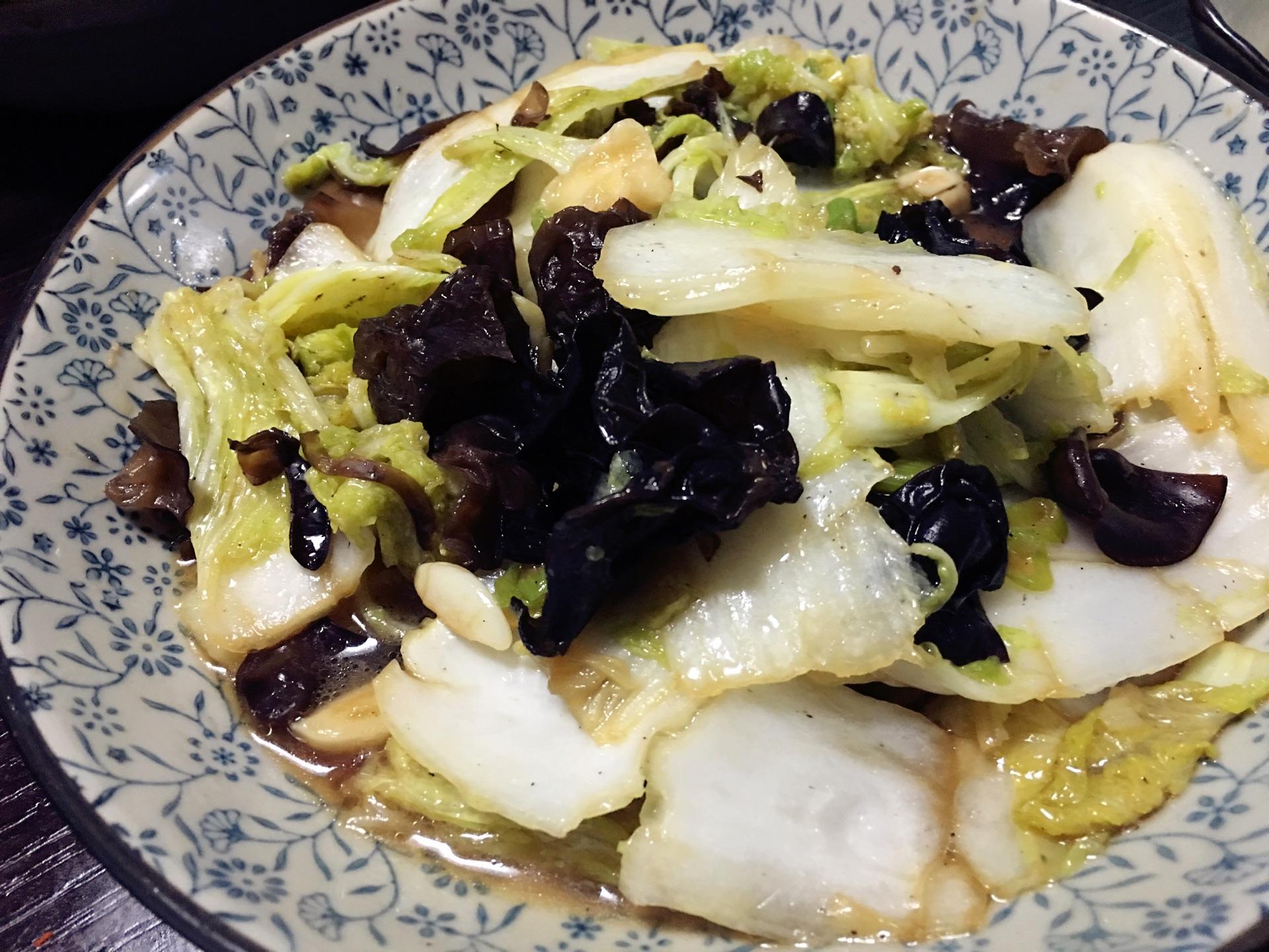 白菜炒木耳