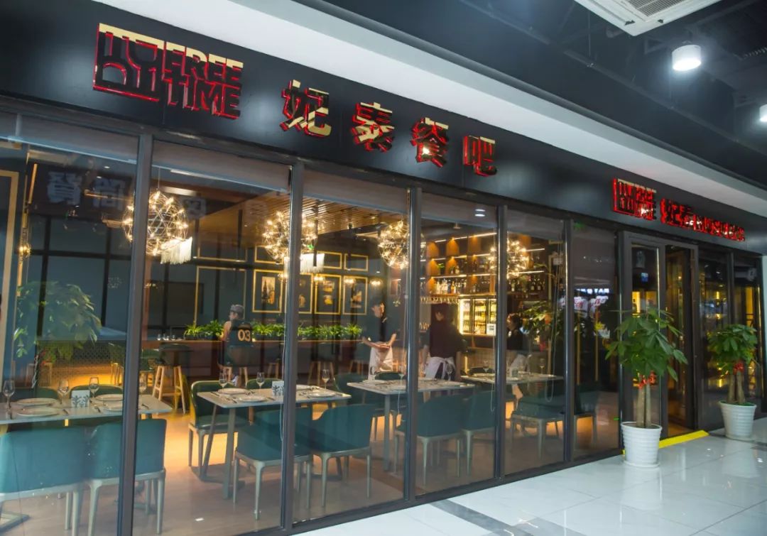 精酿啤酒节在罗店不止可以免费品酒还有5折券夜晚燃起啤酒盛宴