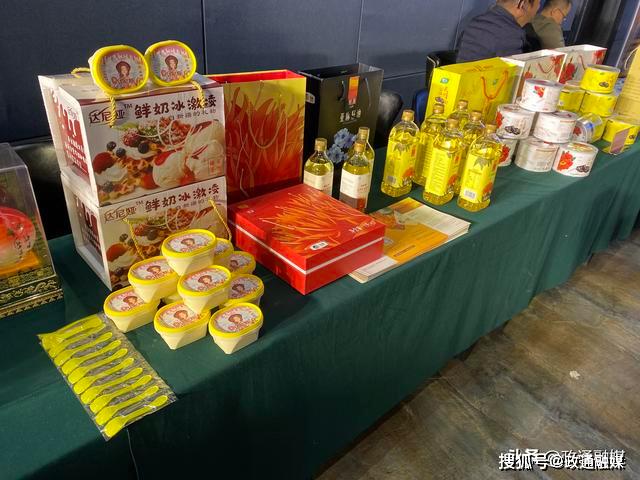 2012年,额敏县充分利用距县城30公里的霍吉尔特蒙古民族乡野果林旅游