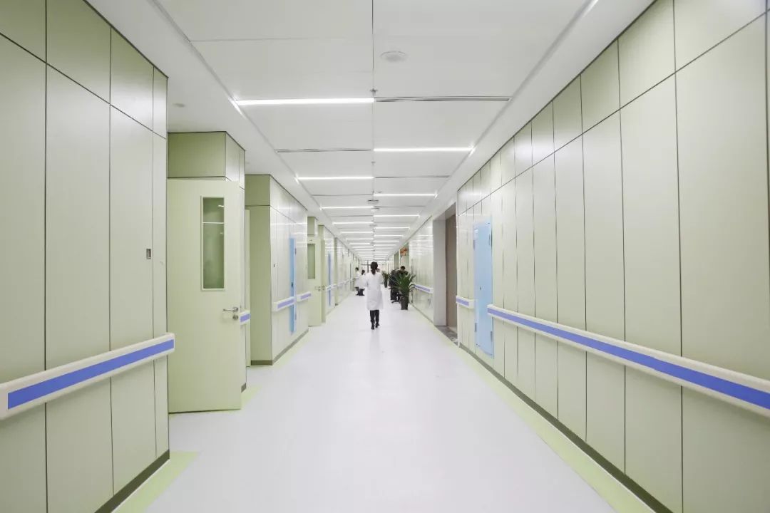 热烈祝贺铜仁市万山区人民医院妇产科顺利分科并开诊运行