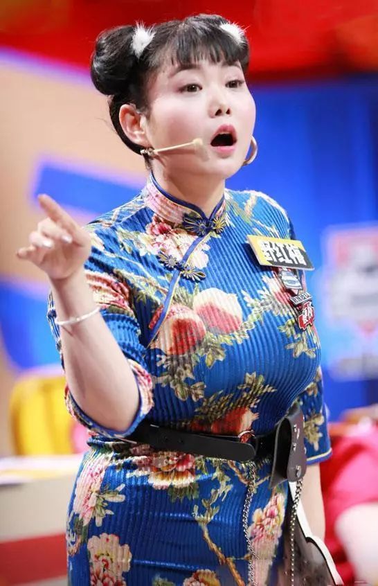 于正说辣目洋子倾国倾城,看她的旗袍造型,胖女人也能穿得很惊艳