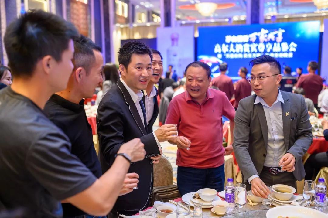 "茅台酱香·万家共享"高尔夫酒贵宾尊享品鉴会暨"万嘉